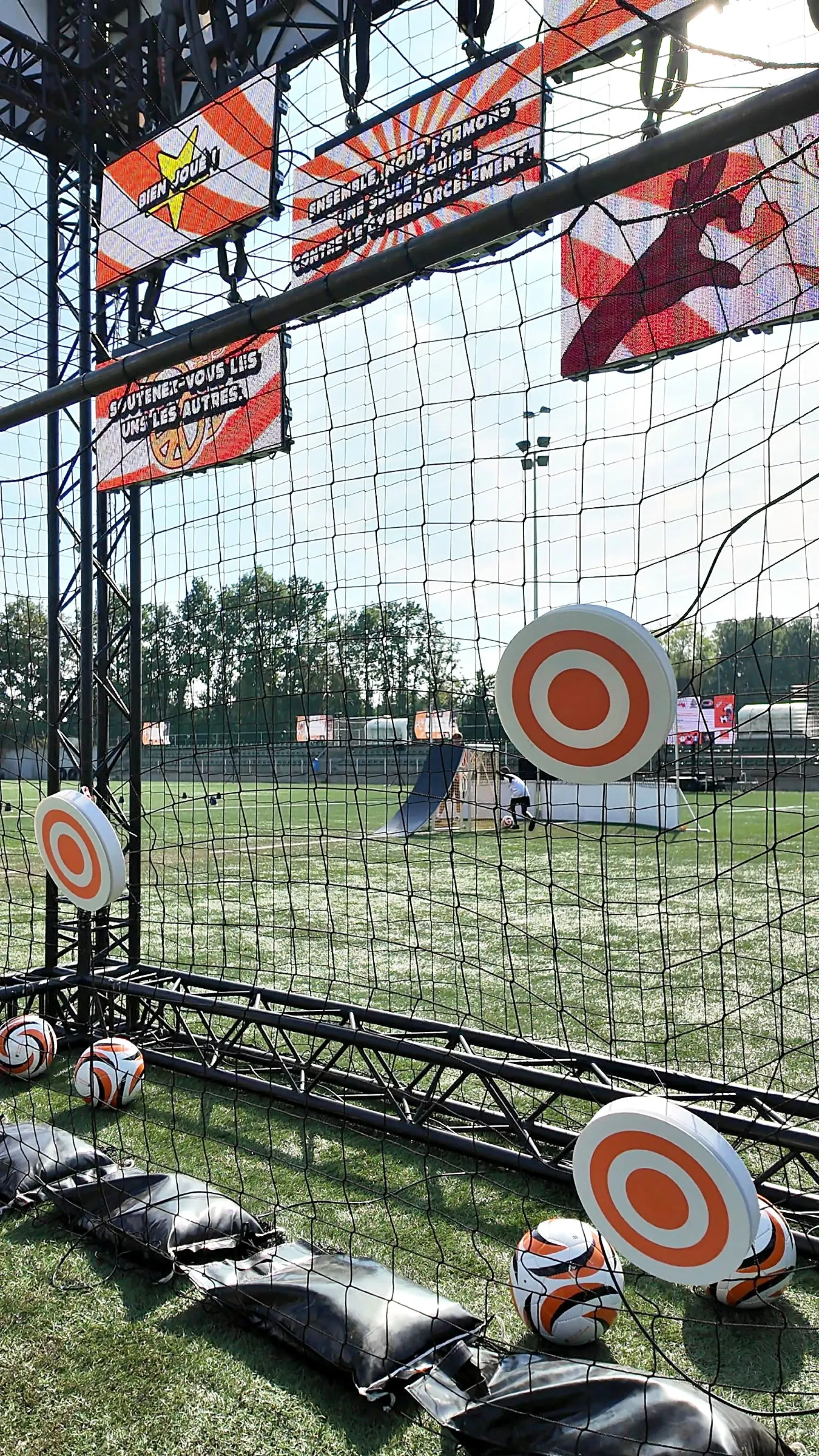 Doelwitten voor een voetbalkooi — beeld 7