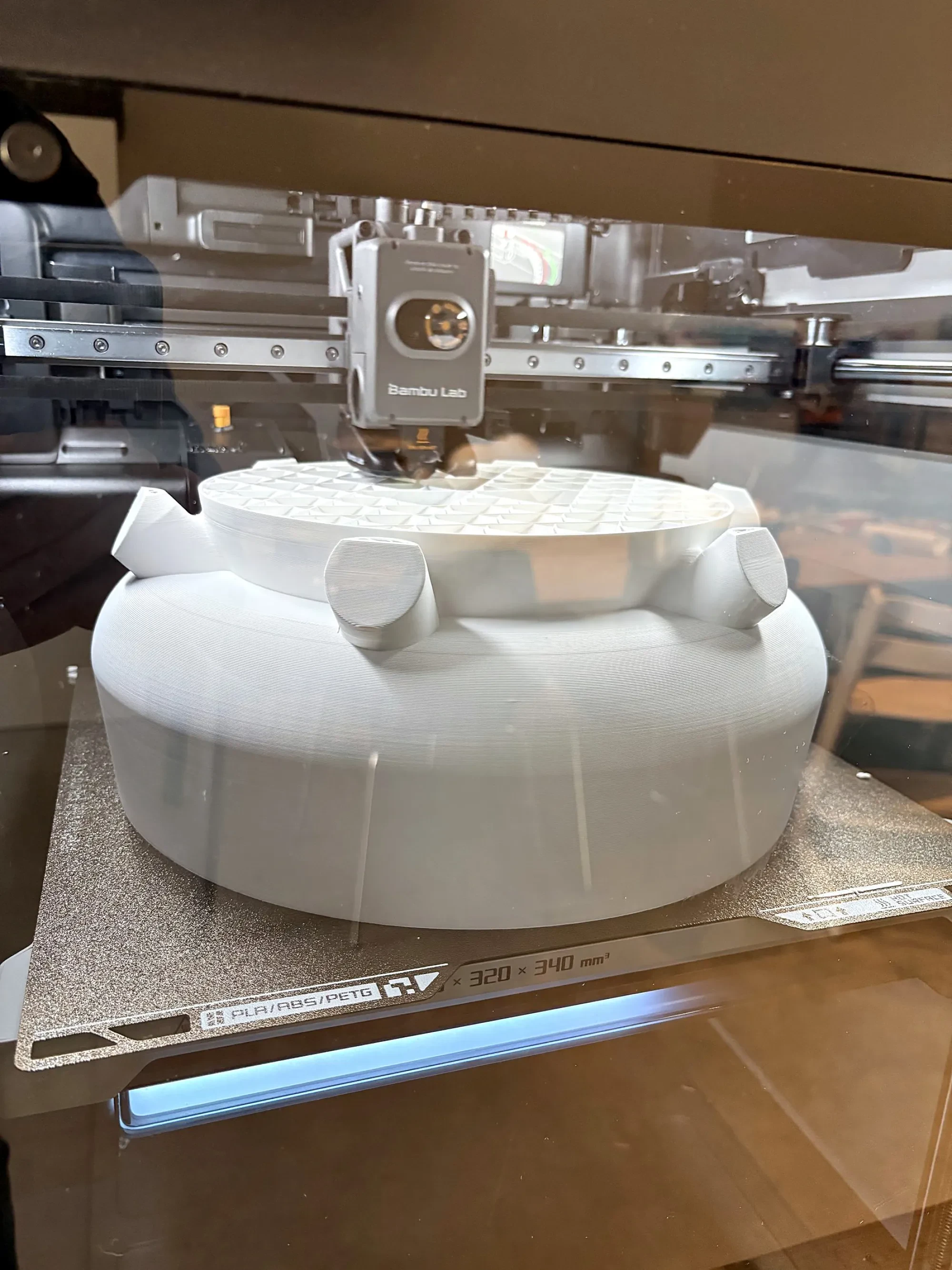 3D-geprinte kronen voor een pretpark — beeld 4
